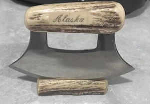 Vintage Resin Alaska Souvenier Ulu Skinning Knife with Stand Faux Antler/Bone - Picture 1 of 3