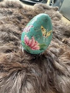 Handwerkliches handbemaltes buntes Blumenmuster Keramik Ei - Bild 1 von 10