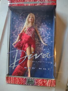 2002 Mattel Barbie Diva Red Hot Doll 56707 NRFB #PC103 - Picture 1 of 2