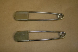 Lot of 2 Risdon Vintage Safety Pin Key Tag 5" -  3510-00-22-1457 - Picture 1 of 7