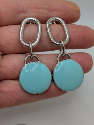 Pendientes perforados tono plata esmalte azul turquesa Foto 1 de 3