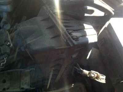 Air Cleaner 3.0L Fits 05-07 ESCAPE 2720918 - Image 1 of 2