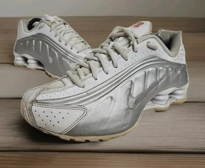 Nike Turnschuhe Shox R4 Damen Designer Vintage Classic Metallic 2012 UK 4 EU 36 - Bild 1 von 21