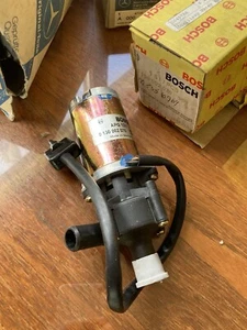 NOS Mercedes Auxiliary Water Coolant Pump W126 W123 R107 300D 280E 300TD 280SL - Bild 1 von 1
