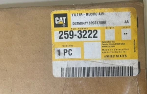 CAT filter 259-3222 new in box small defect - Picture 1 of 6