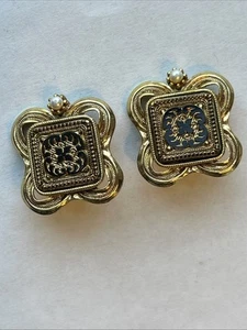 "Pendientes de clip de renacimiento victoriano de colección tono dorado esmalte negro luto fax perla 1""" - Imagen 1 de 9