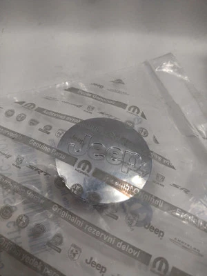 Genuine OEM Mopar 2005-2017 Jeep Grand Cherokee Wheel Center Cap 5HT59SZ0AC - Image 1 of 4