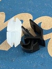 Ford Escort MK5/6/7/XR/RS, Fiesta MK3, Sierra, New Genuine Ford bonnet stay set.