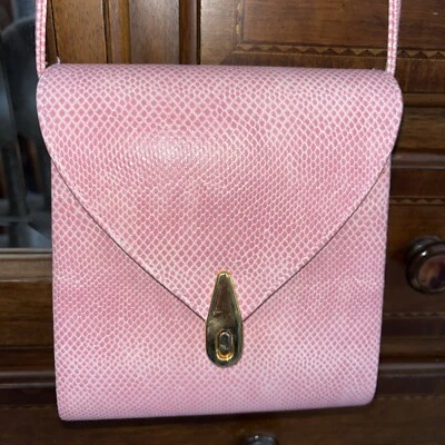 Vintage PINK Ande Clasp Handbag Purse Crossbody Faux Leather Springtime Easter - Image 1 of 4