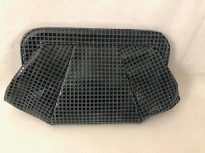 Bolsa de mão Lauren Merkin preta cinza couro com moldura  - Imagem 1 de 4