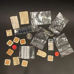 Vintage Uhrmachernachlass Lot - NOS FHF59 Motion, graviertes Gehäuse, Zifferblätter, Teile - Bild 1 von 11