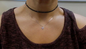 COLLAR CRUZADO DE DIAMANTES ORO BLANCO 14K DIAMANTE NATURAL 0.05 CT SI1 COLOR G-H - Imagen 1 de 8