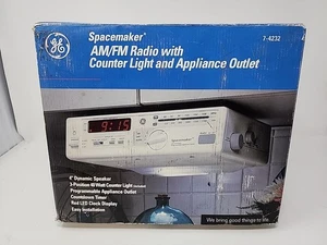 GE Spacemaker Kitchen AM/FM Clock Radio w/Counter Light White 7-4232 NEW SEALED - Picture 1 of 3