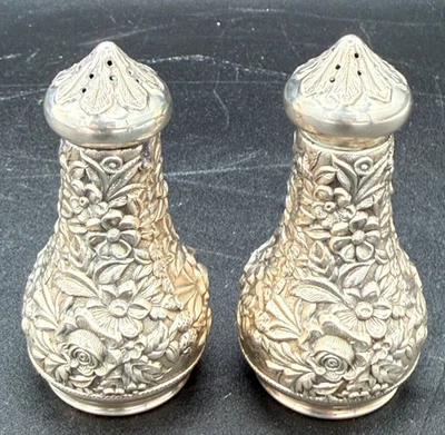 Juego de coctelera de sal y pimienta S KIRK & Son de plata esterlina #59A Repousse 3" de alto Foto 1 de 4