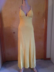 DE LARU JUNIOR SPARKLING METALLIC YELLOW SPAGHETTI FULL LENGTH EMPIRE DRESS 7 /8 - Picture 1 of 10