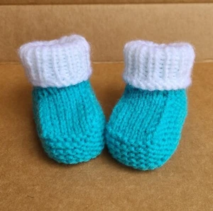 Handmade Knit baby shoes blue and white booties unisex 0-3 months boots - Picture 1 of 12