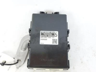 896900D050 CENTRALINA CONTROLLO POMPA CARBURANTE TOYOTA YARIS III (P13) 1.0 B 12 - Immagine 1 di 3