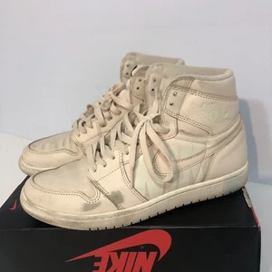 Nike Air Jordan 1 Retro High OG Guava Ice 2018 555088-801 Size 9, EUR 42.5 - Picture 1 of 10