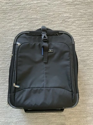 Equipaje de mano Eagle Creek aerodeslizador vertical de 20 ruedas Foto 1 de 4