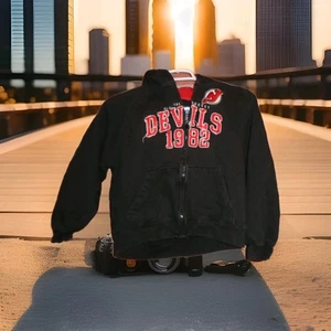 NEW JERSEY DEVILS FULL ZIPPER HOODIE SWEATSHIRT BOYS MEDIUM - Picture 1 of 3