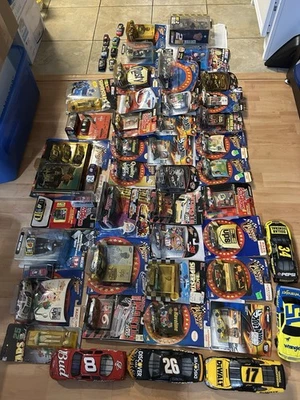 Gran lote 50+ coches fundidos a presión 1:64 1/24 ganadores círculo NASCAR surtido Earnhardt Foto 1 de 4