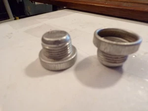 FMR AN -12 THREADED ALUMINUM DUST CAP/PLUGS ONE PAIR, AEROQUIP, EARL'S, EATON - Imagen 1 de 5