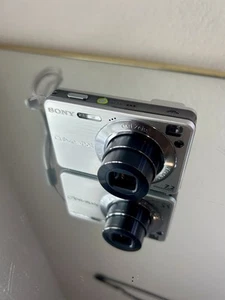 Sony Cyber-shot DSC-W120 7.2MP 4x Optical Zoom Digital Camera Silver - Picture 1 of 17