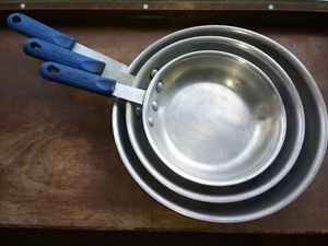 3 Winco AFP-8A-H, 10A-H, 12A-H 8", 10", & 12" Aluminum Fry Pans Rubber Handles - Picture 1 of 5