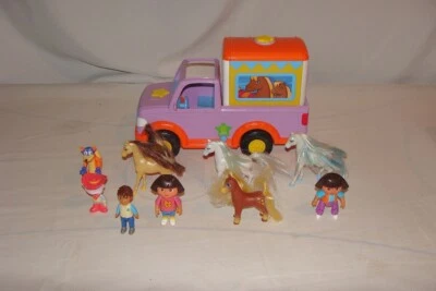 Fisher Price Dora The Explorer Travel & Care Pony Trailer Talking Truck Dollhous — 第 1/4 张图片