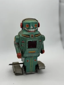 Vintage Tin Mechanical Mighty Robot Wind Up Noguchi Shoten made in Japan - Picture 1 of 5