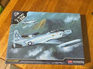 Academy US Air Force T-33A Jet Model Kit 1/48 | Aircraft Plastic Scale | BNIB - Imagen 1 de 1