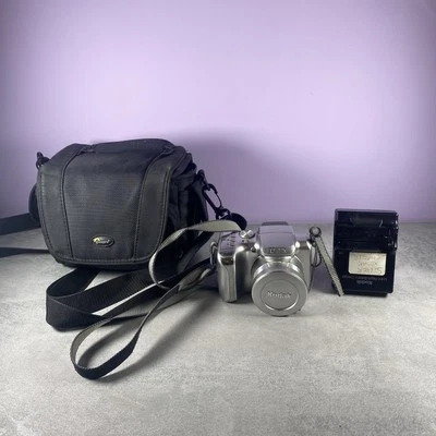 Kodak Digital Camera EasyShare Z612 6.1MP Silver Tested - Image 1 of 4