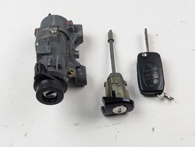 2000-2006 - Audi TT - Cerradura puerta delantera izquierda cilindro llave encendido - 8N0 837 167 Foto 1 de 4