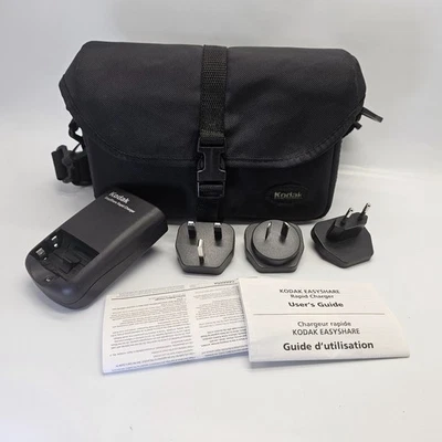 Bolsa de viaje para cámara Kodak negra con cargador rápido Kodak Easy Share Foto 1 de 4