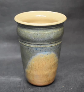 Vintage Hand Turned Studio Pottery Signed Tumbler Vase WM 1981 - Picture 1 of 10