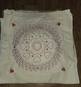 Lot Of 27 Vintage Embroidered Candlewicking Pink Heart Quilt Squares Blocks - Picture 1 of 12