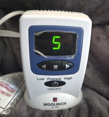 Woolrich Electric Blanket Control - Image 1 of 2