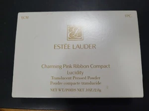 ESTEE LAUDER ENCANTADORA CINTA ROSA COMPACTA SIN USAR EN CAJA COMPACTA ENVÍO GRATUITO - Imagen 1 de 2