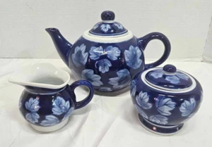 3 pcs tea set by Designpac in blue botanical - Teapot, creamer, sugar pot w/lid - Picture 1 of 14