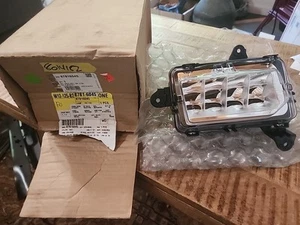 2019-2023 GMC Sierra Driver side Fog Lamp Brand New OEM - Picture 1 of 6