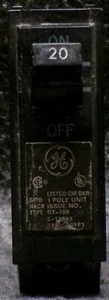 GE RT-709 Disyuntor 20A 1 Polo..........................................2G12 - Imagen 1 de 6