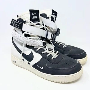 Calzado Nike Special Field Air Force 1 Panda SF AF1 edición invernal - Imagen 1 de 10