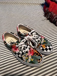 Slightly Used Vans Checkered Floral - low top sneakers mens 4.5 women 6.0 - Picture 1 of 6