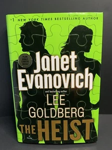 The Heist by Janet Evanovich, Lee Goldberg - Picture 1 of 9