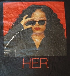 H.E.R. R&B Singer HER Music Black Graphic T-Shirt Size M - Picture 1 of 3