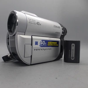 Sony Handycam DCR-DVD110E Handheld DVD-RW Camcorder Silver Tested - Picture 1 of 9