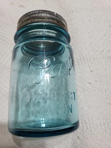 Antique Ball Aqua Blue 1 Pint Jar With Metal And Glass Lid - Picture 1 of 9
