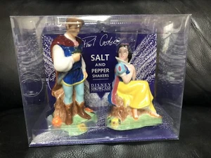 Disney Snow White and Prince salt and pepper shakers Paul Cardew collectables - Picture 1 of 5