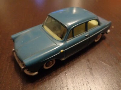 TEKNO VOLKSWAGEN 1500 (COD. 828) IN CONDIZIONI OTTIME S. 1:43 - Immagine 1 di 2