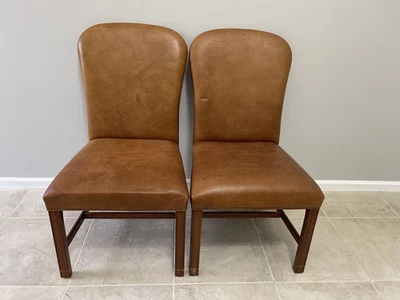 Juego de dos sillas de comedor Capitán de cuero tostado Lauren Ralph Lauren vintage y raras Foto 1 de 4